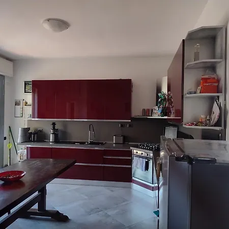 5 Terre Italian Delight Red Apartment La Spezia