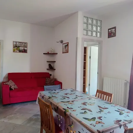 Apartment 5 Terre Italian Delight Red La Spezia